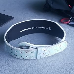 Unbroken Designs Weightlifting Belt, size M